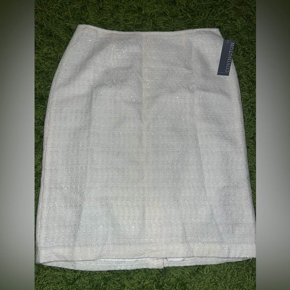 NWT Acrylic Exterior Skirt/ back zipper